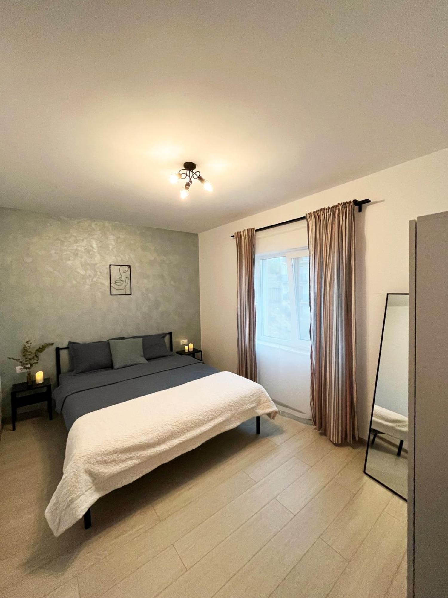Superb Apartment 35 Voucere Vacanta Zero74Unu236Optsute Iasi Exteriör bild